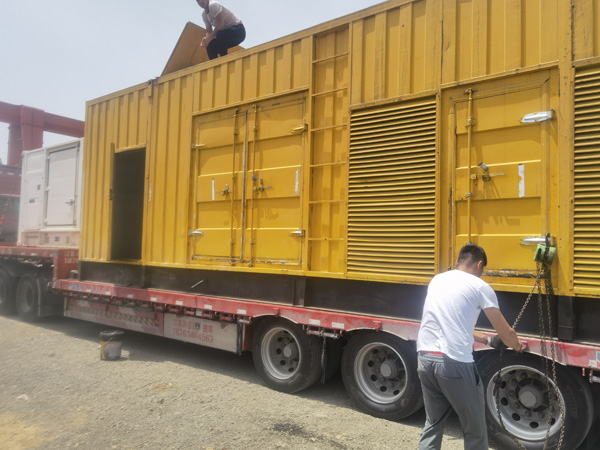 连平除了负载情况和发动机维护，还有哪些因素会影响 200kw 柴油发电机的油耗？